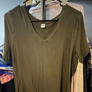Old Navy Dark Olive Short Sleeve V-Neck Tee